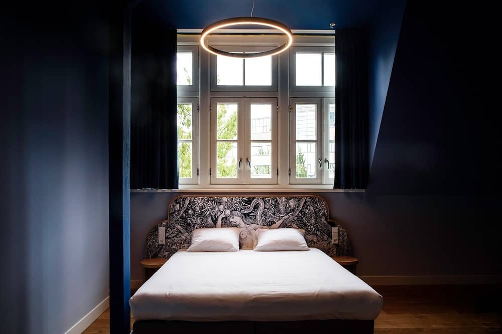 Blue Virgin XXL Room - Hotel Mariënhage Eindhoven Domusdela