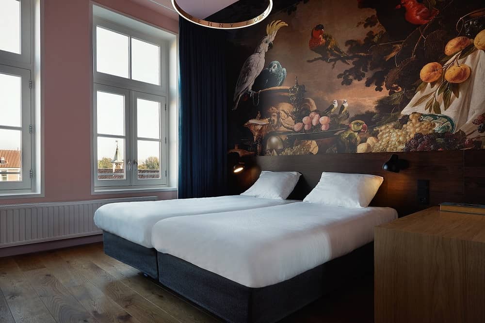 Epic Eden Standard Room Bed - Hotel Mariënhage Eindhoven Domusdela